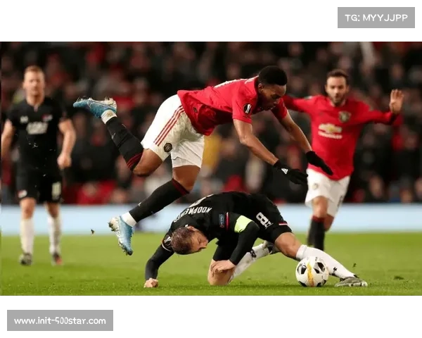 兹沃勒联赛8轮不胜,防守漏洞频出